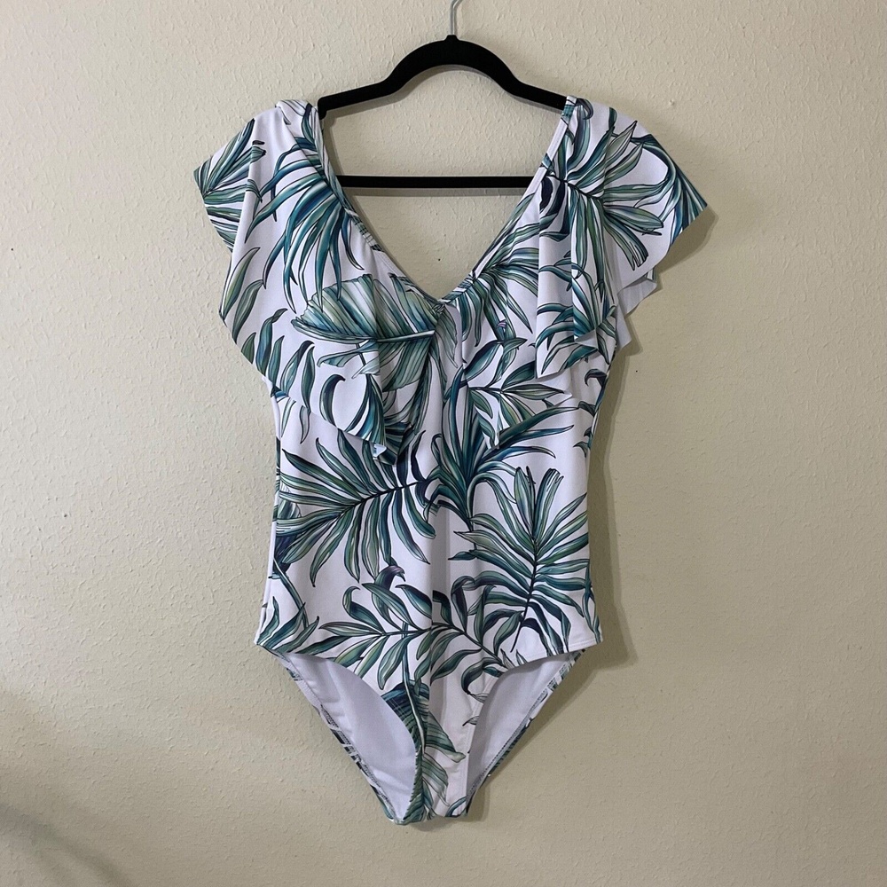 NWT Tempt Me swim women’s 1pc Floral Ruffle green/white Sz Large